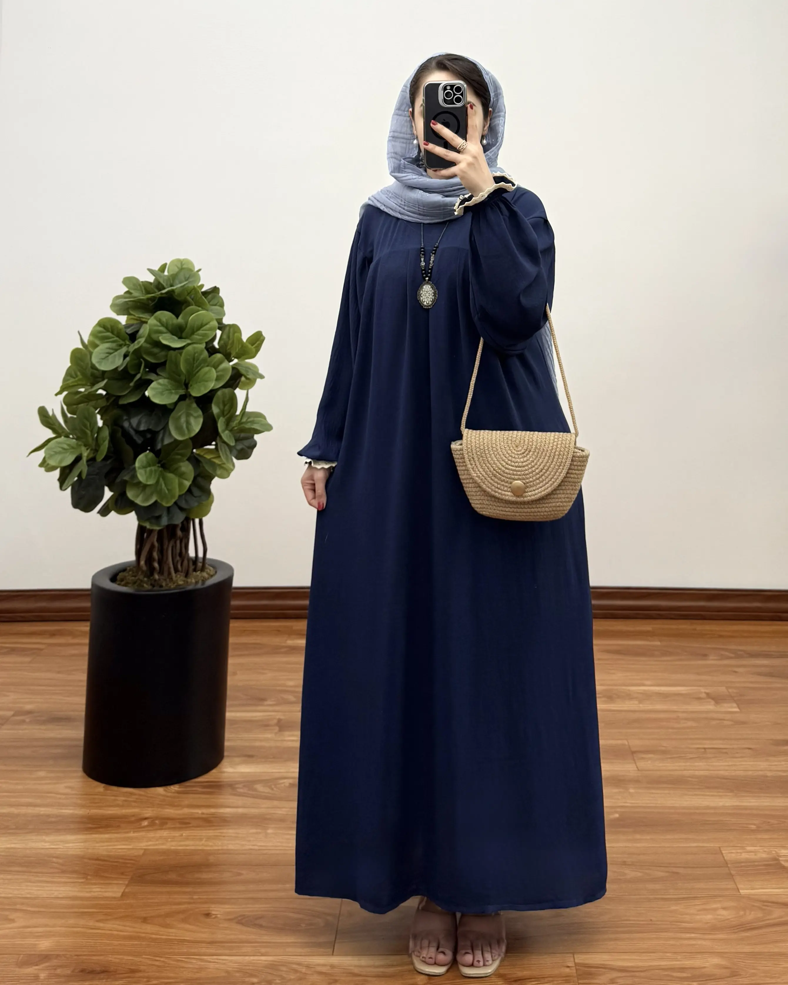 مانتو زنانه بلند ابروبادی مدل آیناز